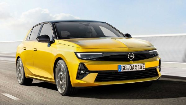 Yeni Opel Astra HB, Baştan Sona Yenilenen Tasarımı ile Tanıtıldı